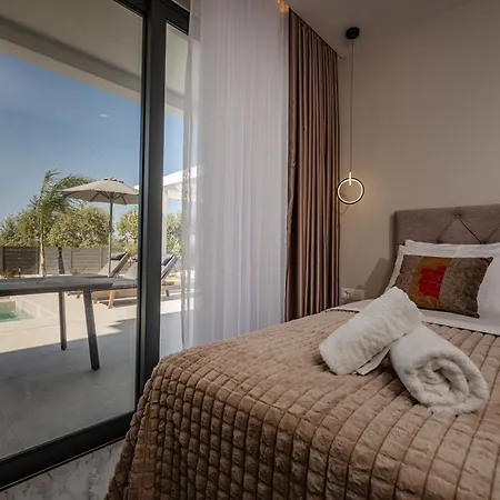 Noka Luxury Seaview