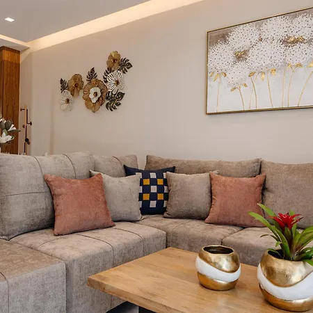 Noka Luxury Seaview Villa *